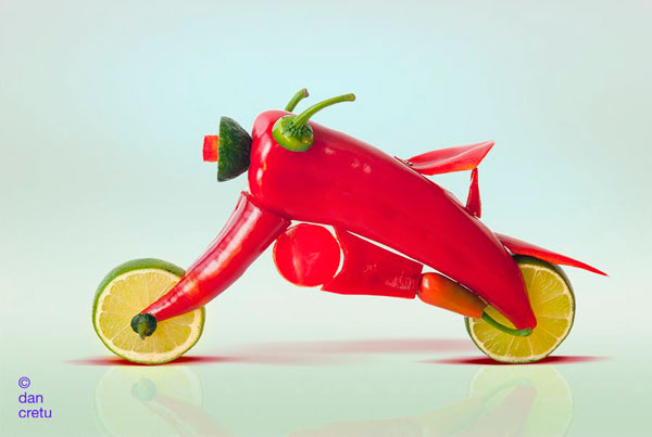 Мотоцикл из овощей и фруктов