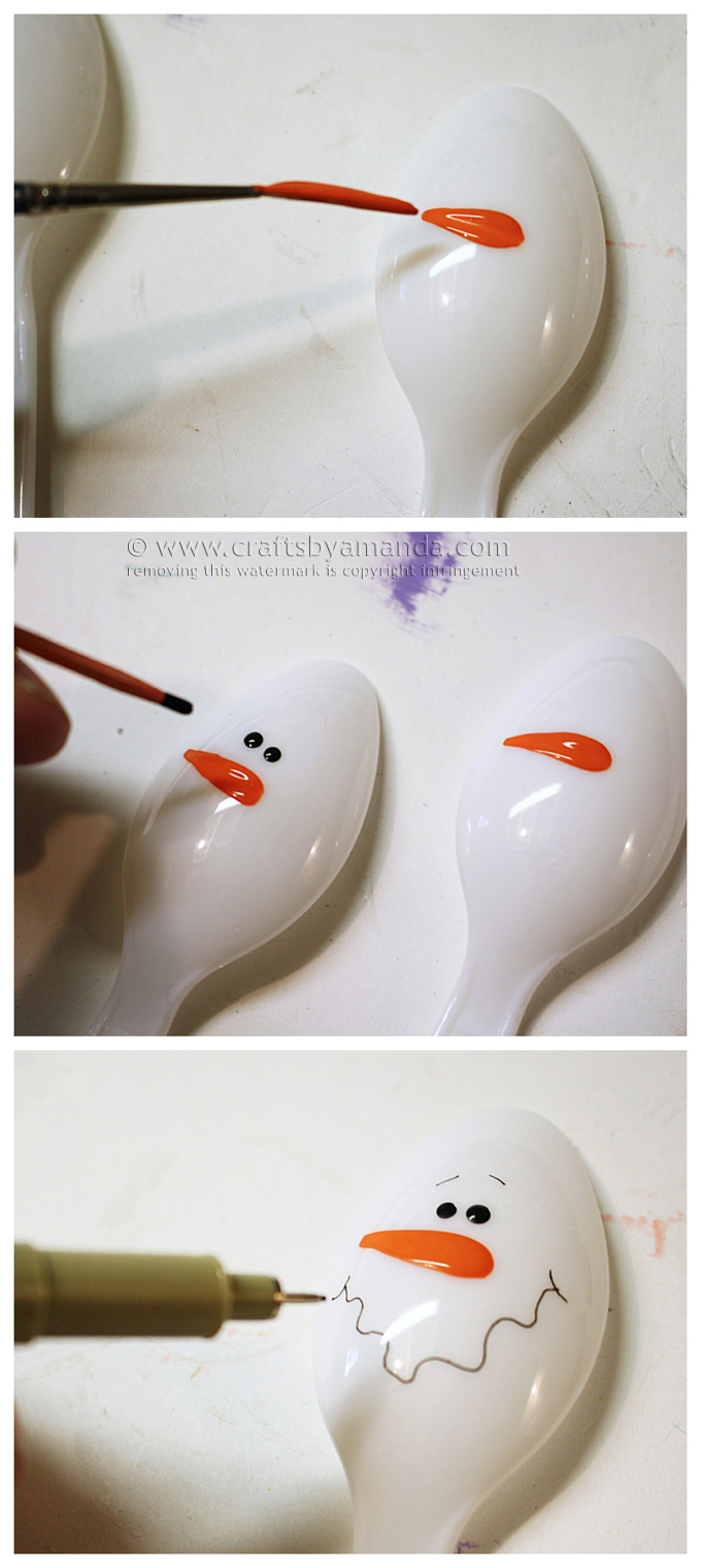 Снеговик из пластиковой ложки в глиняном горшке-нарисуйте лицо