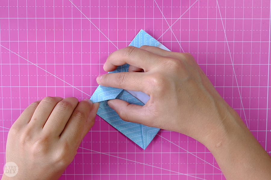 Оригами конверт для денег-разгладьте складки