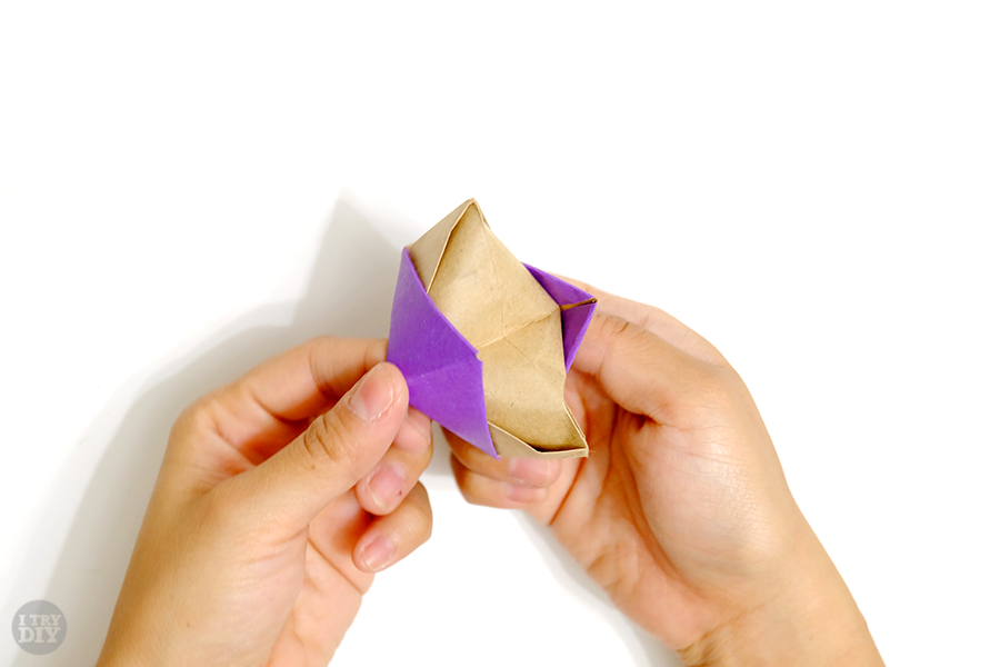 Оригами подставка для яиц-выверните сгибы
