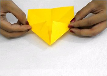 Оригами звезда ниндзя-загните углы